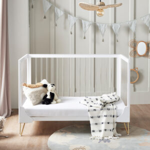 Babymore Kimi Cot Bed Acrylic-3a